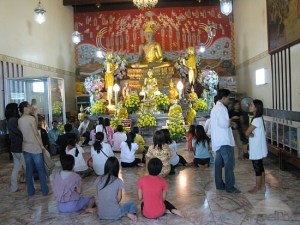 Multi-Statue Worship