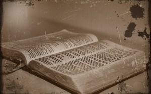 antique-185371_640-640x400